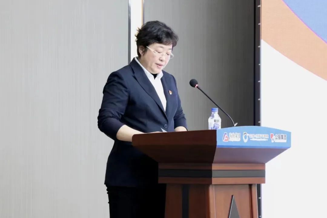 月博集团、温泉集团、公服集团2023年新任干部任前集体谈话及集体送任仪式圆满结束