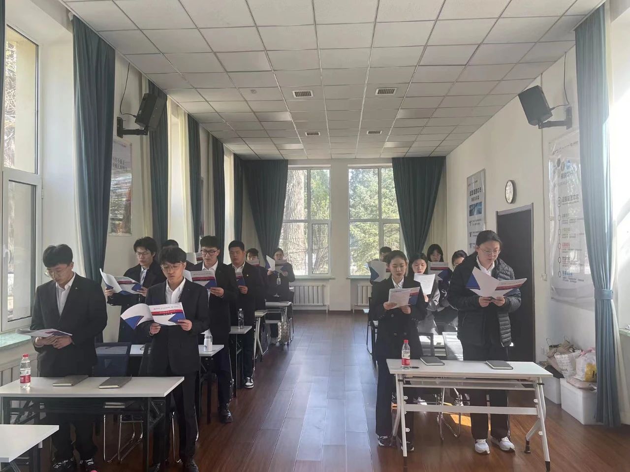 学习新知识，感悟新内涵——月博集团、温泉集团、公服集团新生培训迎来阶段性成果